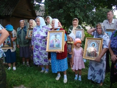 В день памяти пророка Божия Илии в селе Новое Место совершен традиционный «Ильинский Крестный ход» и освящен единственный сохранившийся в селе водный источник