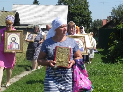 В день памяти пророка Божия Илии в селе Новое Место совершен традиционный «Ильинский Крестный ход» и освящен единственный сохранившийся в селе водный источник