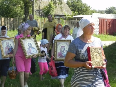 В день памяти пророка Божия Илии в селе Новое Место совершен традиционный «Ильинский Крестный ход» и освящен единственный сохранившийся в селе водный источник