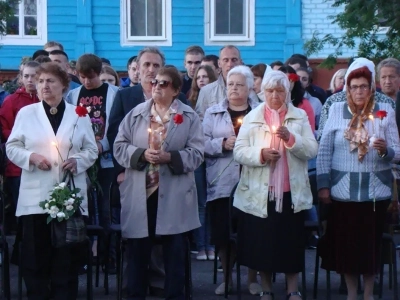 День памяти и скорби в Новозыбковском благочинии ознаменован молитвой об упокоении душ воинов-освободителей