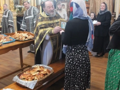 В среду Седмицы Крестопоклонной Великого поста директор, педагоги и студенты Новозыбковского филиала ГАПОУ «БТЭиР имени Героя Советского Союза М.А. Афанасьева» посетили храм в честь Чуда Архистратига Михаила в Хонех города Новозыбкова