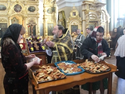 В среду Седмицы Крестопоклонной Великого поста директор, педагоги и студенты Новозыбковского филиала ГАПОУ «БТЭиР имени Героя Советского Союза М.А. Афанасьева» посетили храм в честь Чуда Архистратига Михаила в Хонех города Новозыбкова