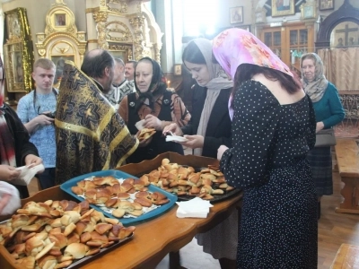 В среду Седмицы Крестопоклонной Великого поста директор, педагоги и студенты Новозыбковского филиала ГАПОУ «БТЭиР имени Героя Советского Союза М.А. Афанасьева» посетили храм в честь Чуда Архистратига Михаила в Хонех города Новозыбкова