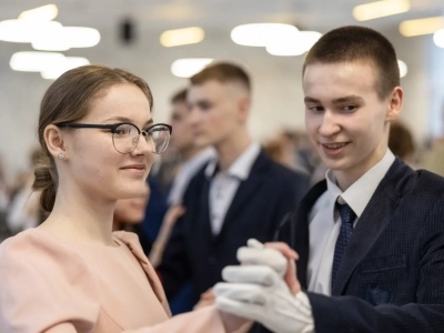 День православной молодежи в Новозыбковском благочинии. «VI Сретенский бал» для студентов новозыбковских ВУЗов, СУЗов и общеобразовательных школ