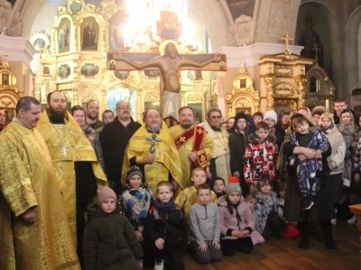 Христиане города Новозыбкова вновь поклонились святыне - копии Небоявленного Животворящего Креста Господня (Годеновский Крест)