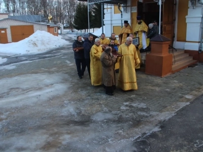 Христиане города Новозыбкова вновь поклонились святыне - копии Небоявленного Животворящего Креста Господня (Годеновский Крест)