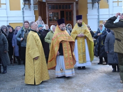 Христиане города Новозыбкова вновь поклонились святыне - копии Небоявленного Животворящего Креста Господня (Годеновский Крест)