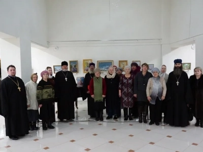 1917-2017 гг. Уроки столетия. Беседа священнослужителей и прихожан всех православных храмов города Новозыбкова о новомучениках и исповедниках Русской Православной Церкви XX столетия состоялась в Новозыбковской центральной библиотеке