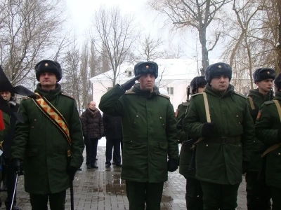 Упокой, Господи, душу раба Твоего новопреставленного Бориса ! Совершен чин отпевания уроженца города Новозыбкова Сулейманова Бориса, погибшего в результате крушения самолета ТУ-154 над Черном море