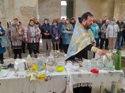 В день Покрова Пресвятой Богородицы жители села медведи молитвенно отметили Престольное торжество своего храма