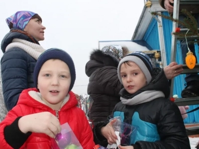 Маленькие прихожане храма в честь Рождества Пресвятой Бого-родицы города Новозыбкова начали подготовку к Рождеству Христову