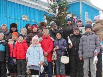 Маленькие прихожане храма в честь Рождества Пресвятой Бого-родицы города Новозыбкова начали подготовку к Рождеству Христову