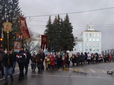 День народного единства в г. Новозыбкове ознаменован общим Крестным ходом прихожан всех православных храмов благочиния