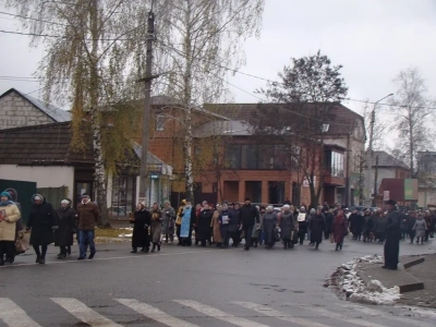 День народного единства в г. Новозыбкове ознаменован общим Крестным ходом прихожан всех православных храмов благочиния