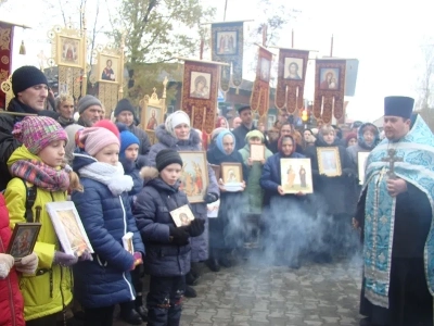 День народного единства в г. Новозыбкове ознаменован общим Крестным ходом прихожан всех православных храмов благочиния