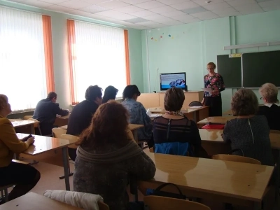 Жизнь без наркотиков! – При участии священников Новозыбковского благочиния в городе Злынка прошла акция по профилактике употребления наркотиков в среде школьников и молодежи