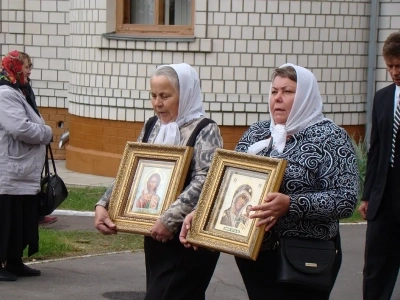 120-й Престольный праздник храма в честь чуда Архистратига Михаила в Хонех в городе Новозыбкове возглавил Правящий Архиерей