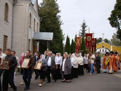 120-й Престольный праздник храма в честь чуда Архистратига Михаила в Хонех в городе Новозыбкове возглавил Правящий Архиерей