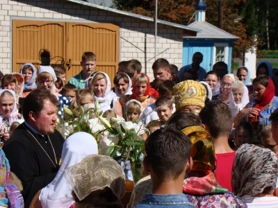 В преддверии нового учебного года, Молебные пения ко Господу на начало учения отроков совершены во всех храмах, часовнях и молитвенных домах Новозыбковского благочиния