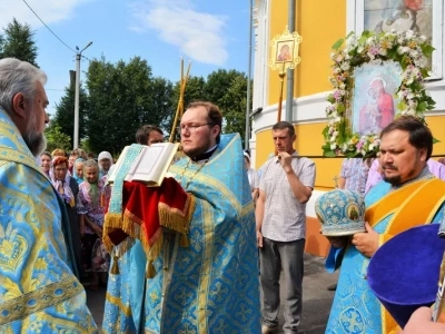 Архипастарский визит в Новозыбковское благочиние в день празднования «Почаевской» иконы Божией Матери