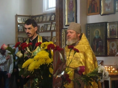 Святая блаженная старице Матроно, моли Бога о нас ! Жители города Новозыбкова молились у ковчега с частицей мощей блаженной старицы Матроны Московской