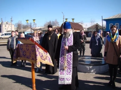 ХРИСТОС ПОСРЕДИ НАС ! – Православные молодежные объединения благочиний Клинцовской Епархии посетили город Новозыбков