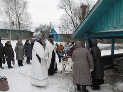 Днесь вод освящается естество: в день Святого Богоявления в Новозыбковском благочинии Правящий Архиерей совершил Божественную литургию и чин Великого освящения воды