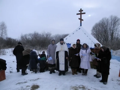 Днесь вод освящается естество: в день Святого Богоявления в Новозыбковском благочинии Правящий Архиерей совершил Божественную литургию и чин Великого освящения воды