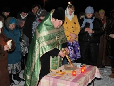 Днесь вод освящается естество: в день Святого Богоявления в Новозыбковском благочинии Правящий Архиерей совершил Божественную литургию и чин Великого освящения воды