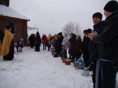 Днесь вод освящается естество: в день Святого Богоявления в Новозыбковском благочинии Правящий Архиерей совершил Божественную литургию и чин Великого освящения воды