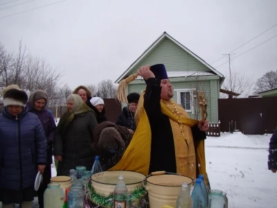 Днесь вод освящается естество: в день Святого Богоявления в Новозыбковском благочинии Правящий Архиерей совершил Божественную литургию и чин Великого освящения воды