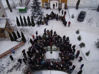 Днесь вод освящается естество: в день Святого Богоявления в Новозыбковском благочинии Правящий Архиерей совершил Божественную литургию и чин Великого освящения воды