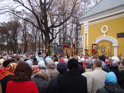 День народного единства в Новозыбкове ознаменован общим Крестным ходом прихожан всех православных храмов города