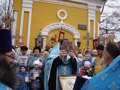 День народного единства в Новозыбкове ознаменован общим Крестным ходом прихожан всех православных храмов города