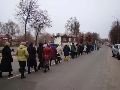 День народного единства в Новозыбкове ознаменован общим Крестным ходом прихожан всех православных храмов города