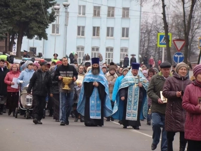 День народного единства в Новозыбкове ознаменован общим Крестным ходом прихожан всех православных храмов города