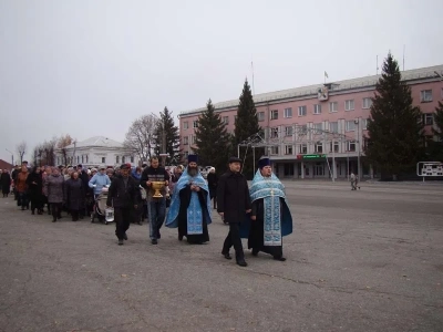 День народного единства в Новозыбкове ознаменован общим Крестным ходом прихожан всех православных храмов города