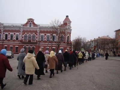 День народного единства в Новозыбкове ознаменован общим Крестным ходом прихожан всех православных храмов города