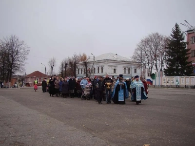 День народного единства в Новозыбкове ознаменован общим Крестным ходом прихожан всех православных храмов города