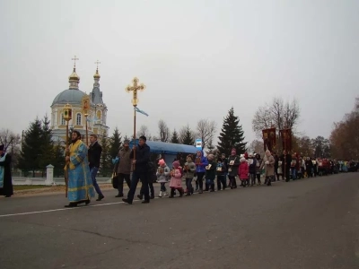 День народного единства в Новозыбкове ознаменован общим Крестным ходом прихожан всех православных храмов города