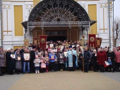 День народного единства в Новозыбкове ознаменован общим Крестным ходом прихожан всех православных храмов города