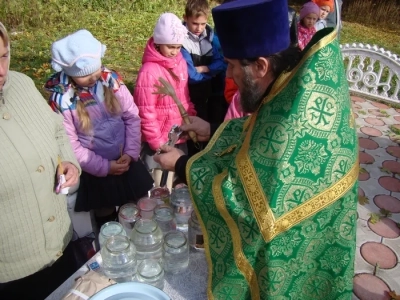 Преподобный отче наш Сергие, моли Бога о нас! Молебное пение ко игумену земли Русской совершено на месте утраченного храма в селе Внуковичи Новозыбковского благочиния