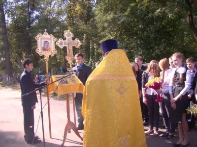 В торжествах по случаю дня города Новозыбкова принял участие священник