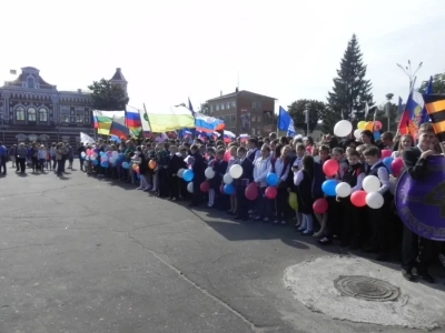 В торжествах по случаю дня города Новозыбкова принял участие священник