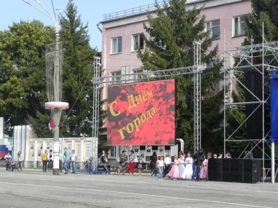 В торжествах по случаю дня города Новозыбкова принял участие священник