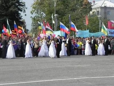 В торжествах по случаю дня города Новозыбкова принял участие священник