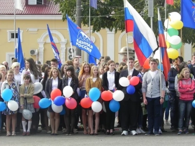 В торжествах по случаю дня города Новозыбкова принял участие священник