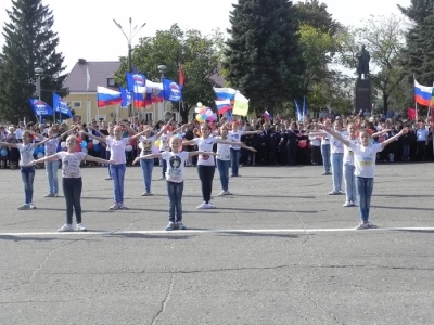 В торжествах по случаю дня города Новозыбкова принял участие священник