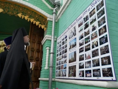 В день Престольного торжества соборного храма Новозыбковского благочиния, свой первый Архипастырский визит во град Новозыбков совершил Епископ Клинцовский и Трубчевский Владимир