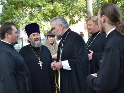 В день Престольного торжества соборного храма Новозыбковского благочиния, свой первый Архипастырский визит во град Новозыбков совершил Епископ Клинцовский и Трубчевский Владимир